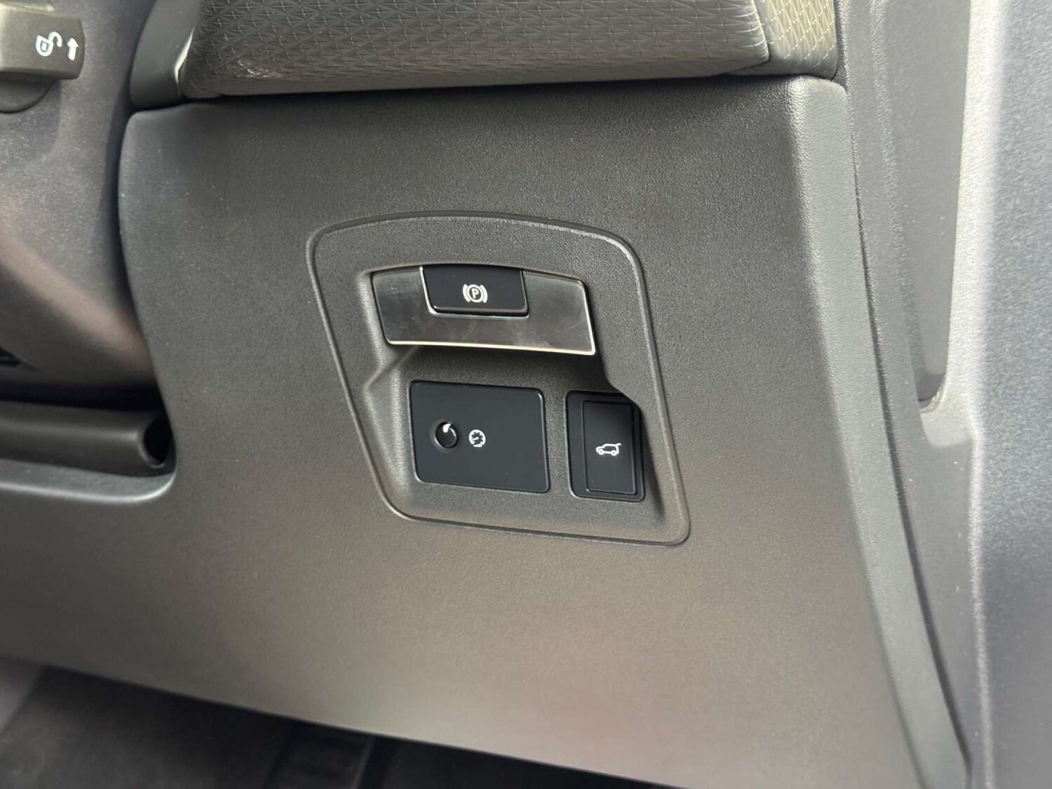 Used Land Rover Range Rover Velar 2018 for sale - 76681879: Photo 57