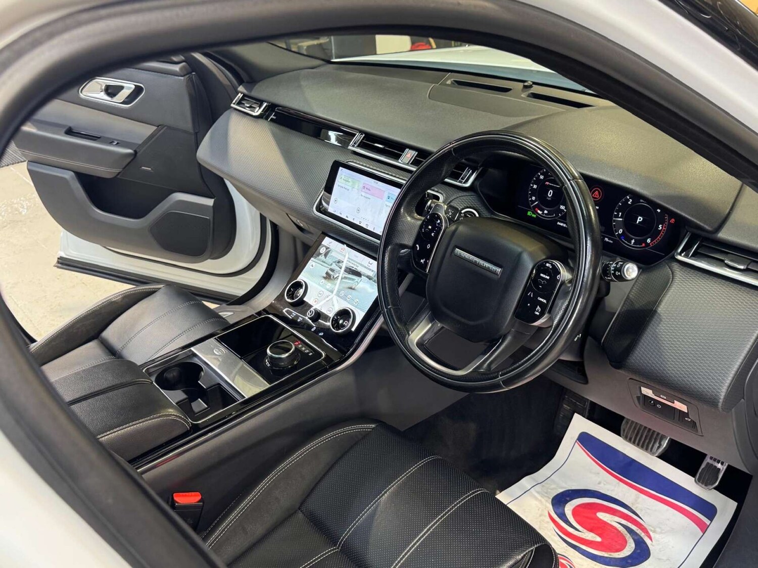 Used Land Rover Range Rover Velar 2018 for sale - 76681879: Photo 64