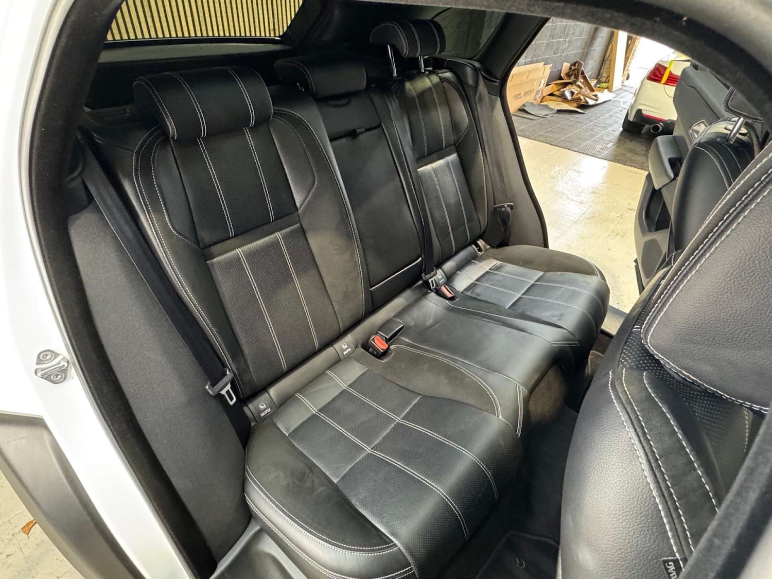 Used Land Rover Range Rover Velar 2018 for sale - 76681879: Photo 65