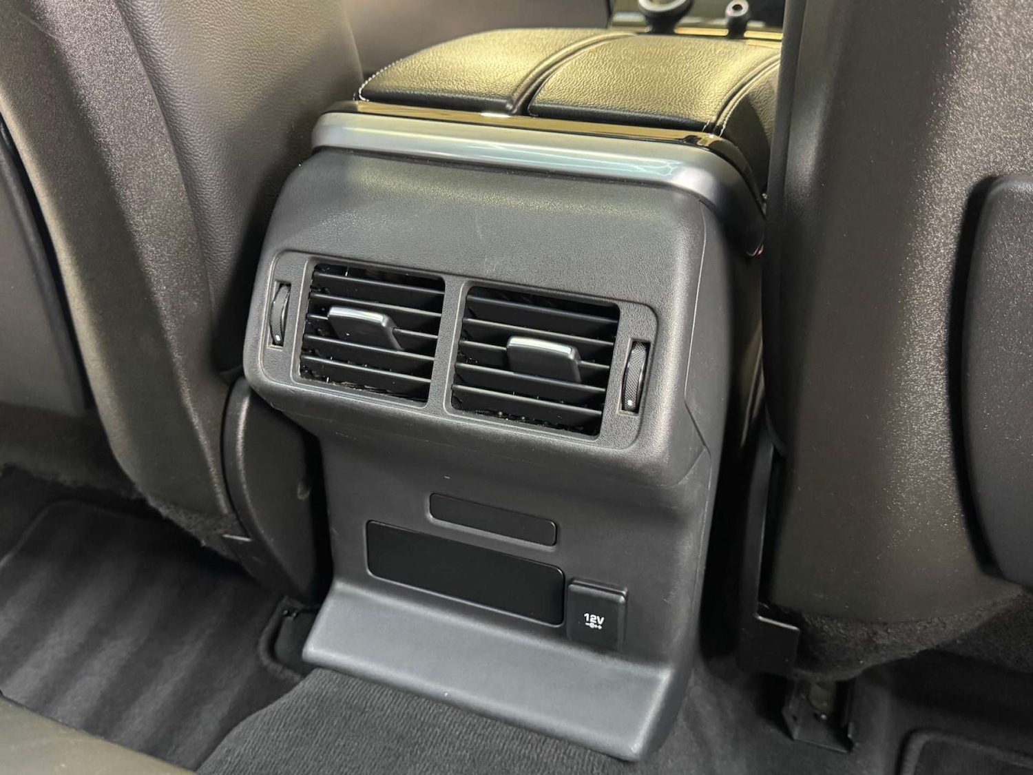 Used Land Rover Range Rover Velar 2018 for sale - 76681879: Photo 69