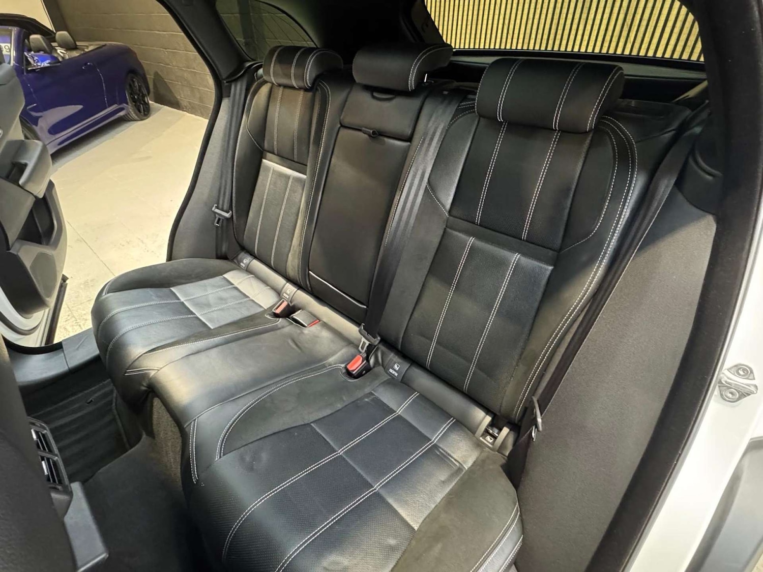 Used Land Rover Range Rover Velar 2018 for sale - 76681879: Photo 74