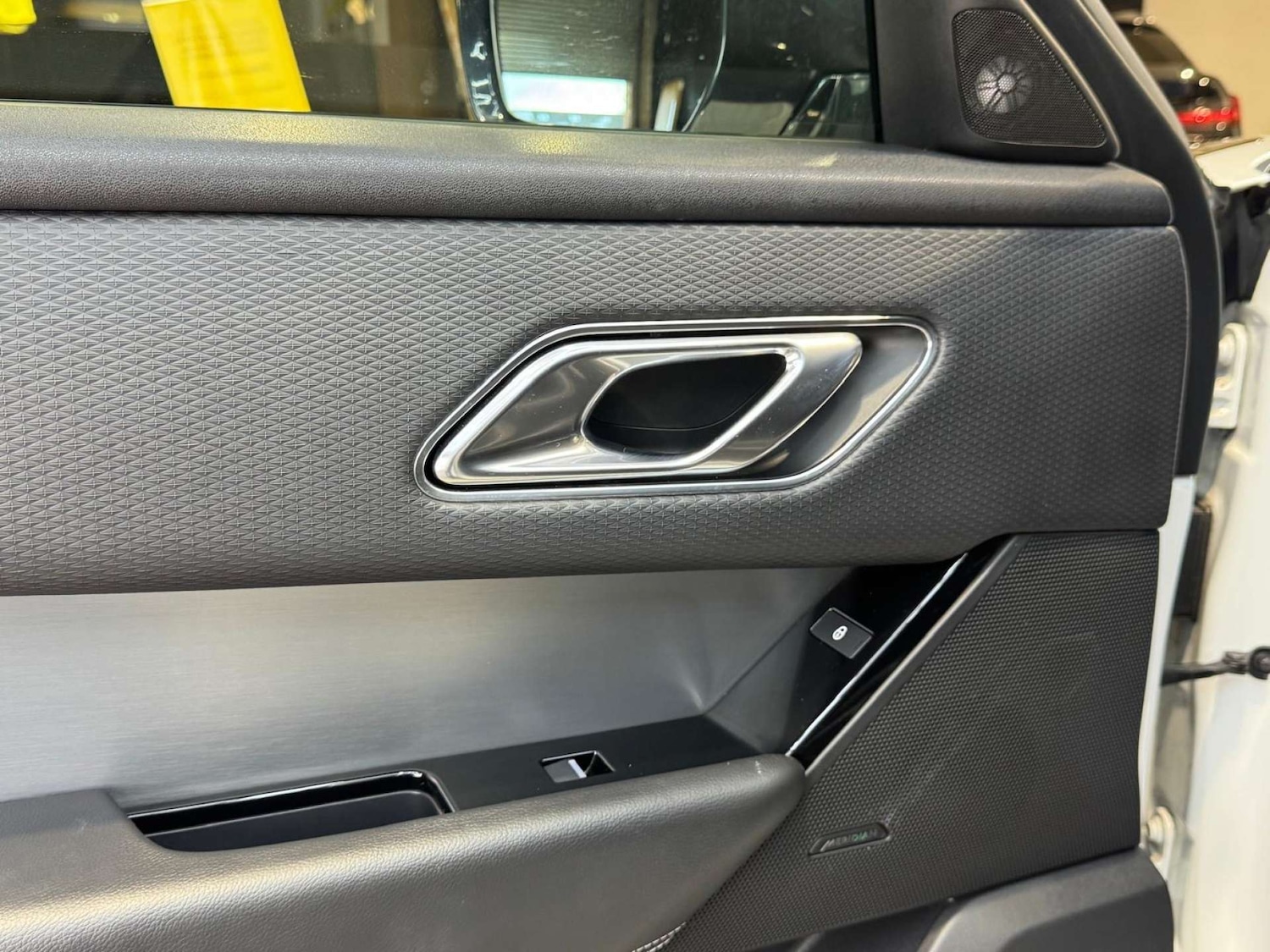 Used Land Rover Range Rover Velar 2018 for sale - 76681879: Photo 83