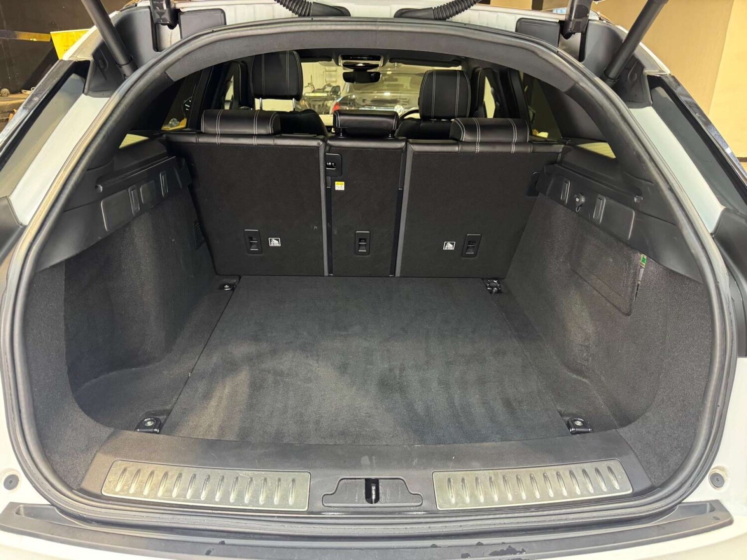 Used Land Rover Range Rover Velar 2018 for sale - 76681879: Photo 86