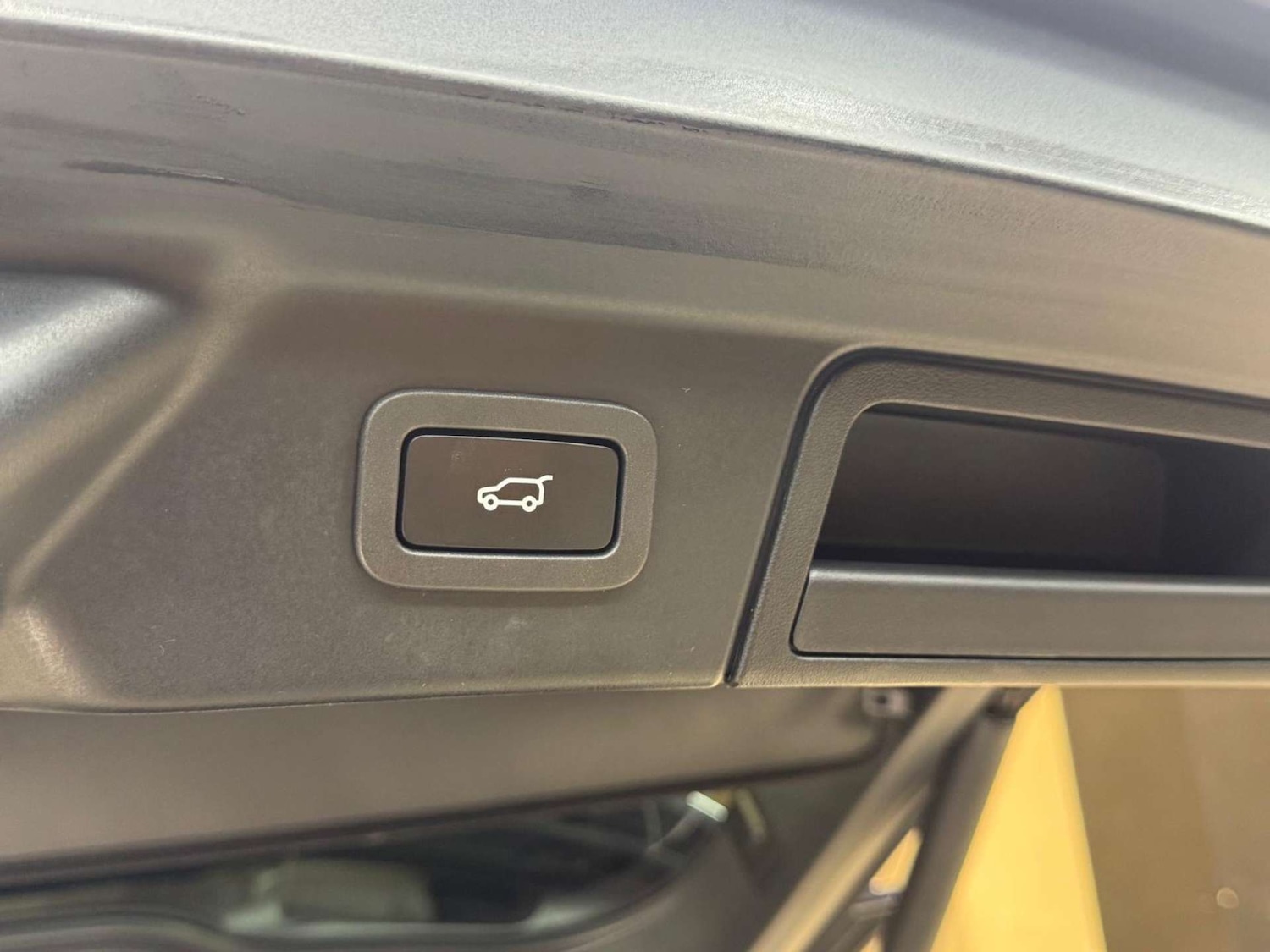 Used Land Rover Range Rover Velar 2018 for sale - 76681879: Photo 88