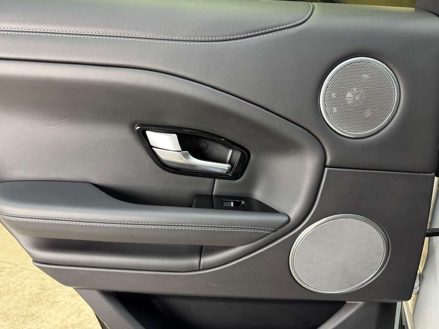 Used Land Rover Range Rover Evoque 2017 for sale - 77101107: Photo 69