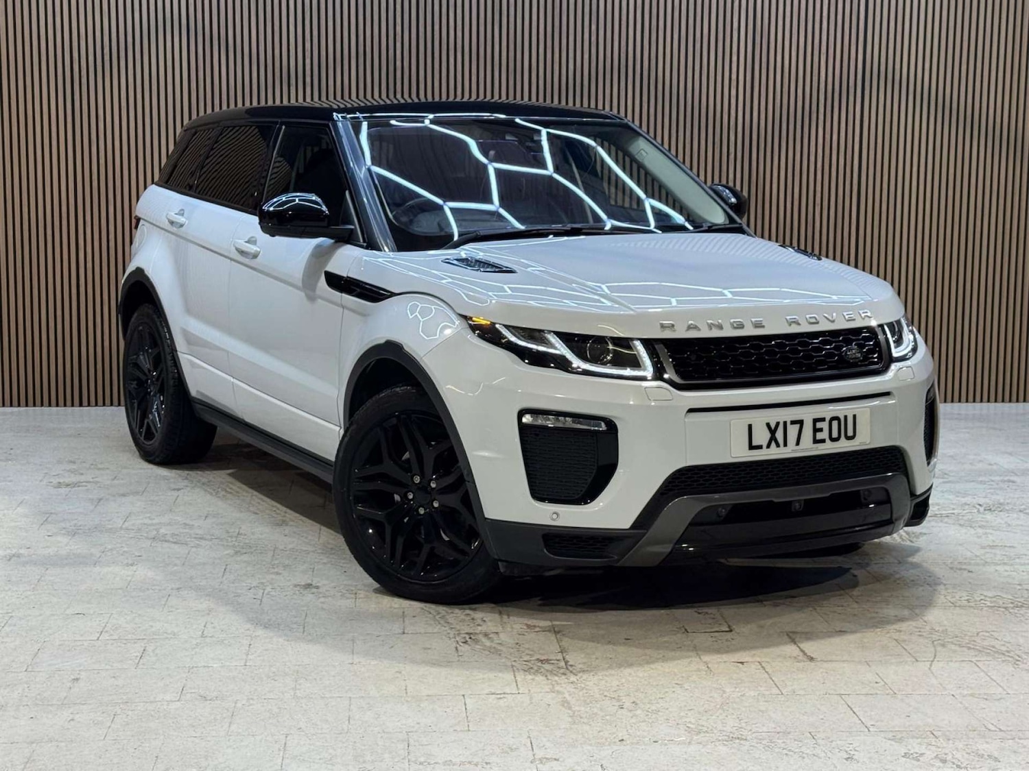 Used Land Rover Range Rover Evoque 2017 for sale - 77101107: Photo 7