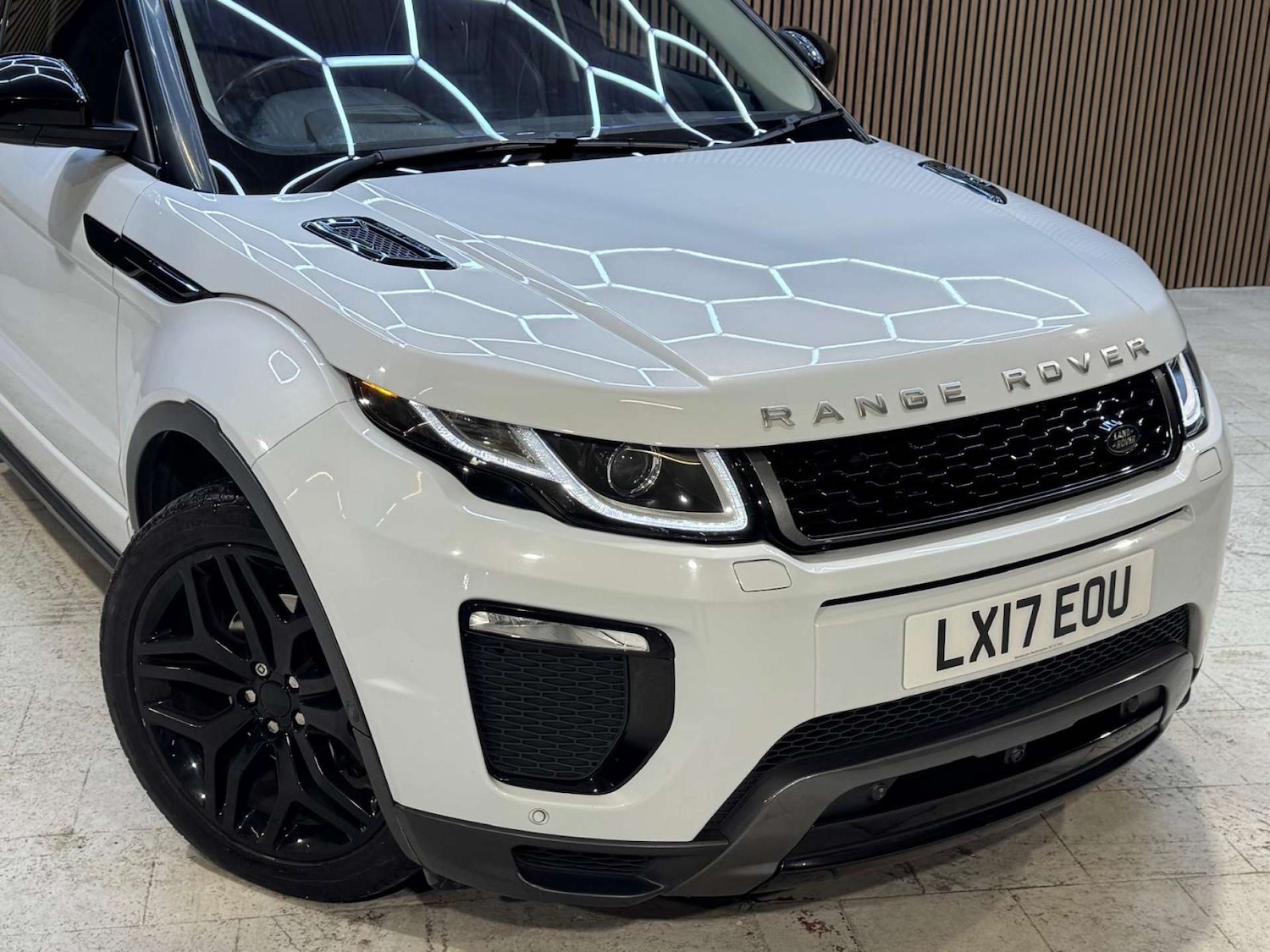 Used Land Rover Range Rover Evoque 2017 for sale - 77101107: Photo 8