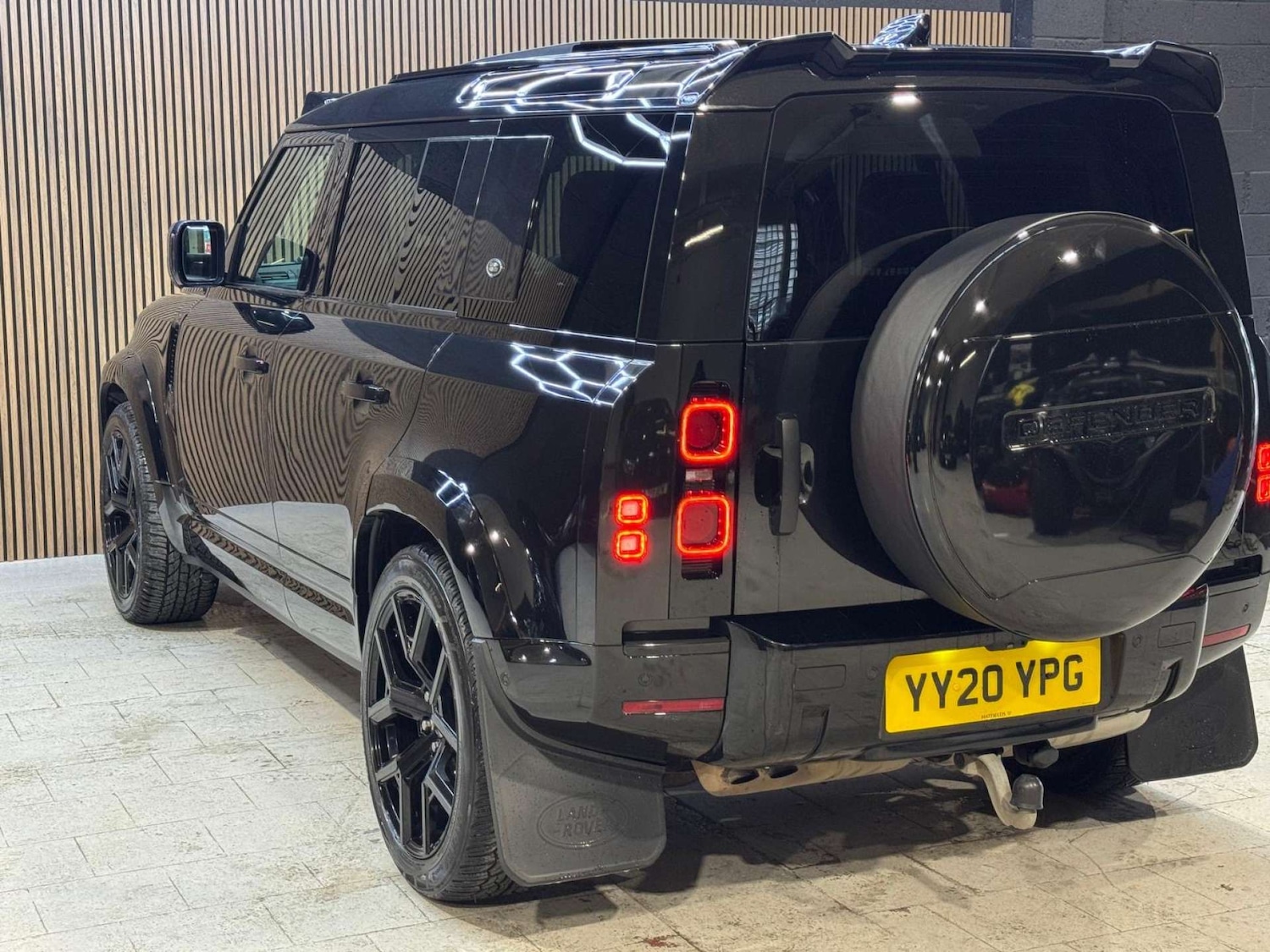 Used Land Rover Defender 2020 for sale - 77765794: Photo 23