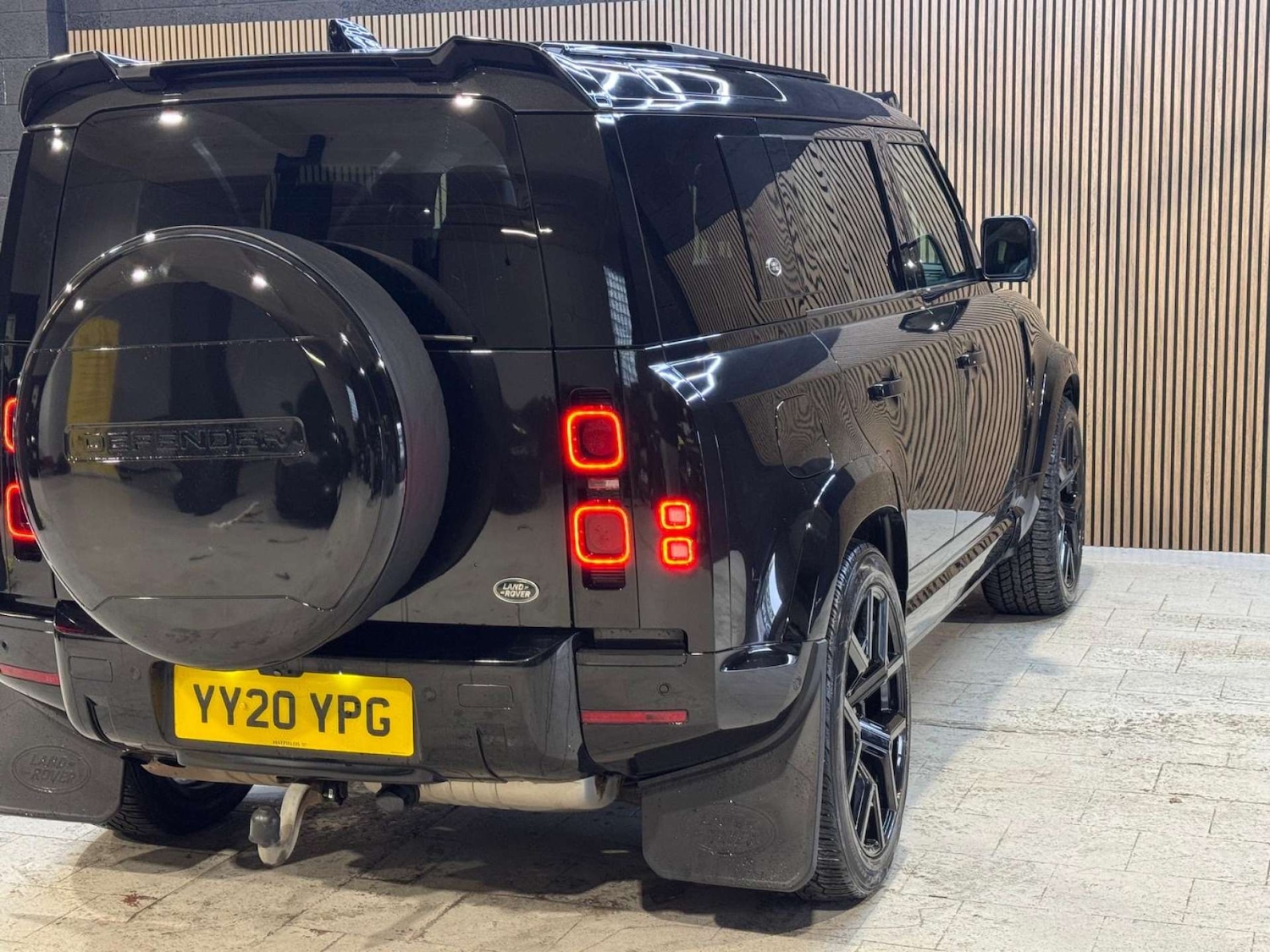 Used Land Rover Defender 2020 for sale - 77765794: Photo 24