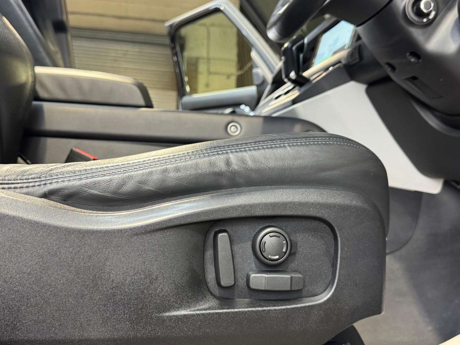 Used Land Rover Defender 2020 for sale - 77765794: Photo 59