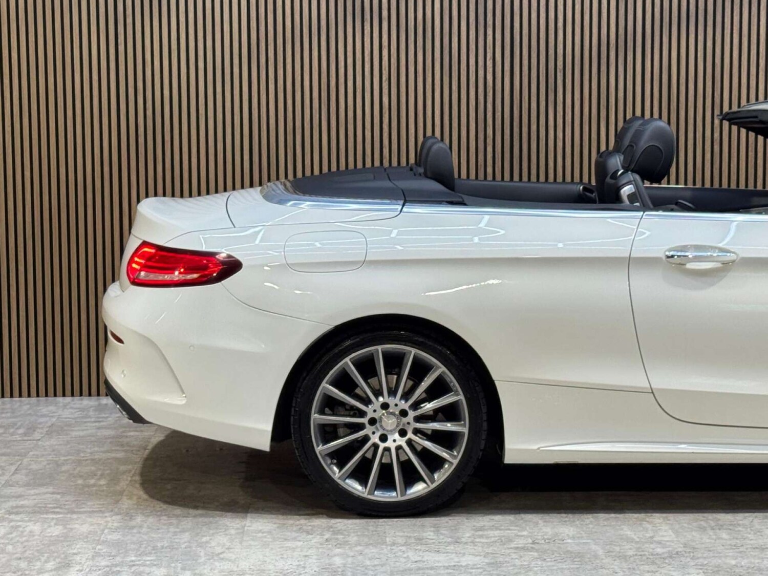 Used Mercedes-Benz C Class 2017 for sale - 77946335: Photo 19