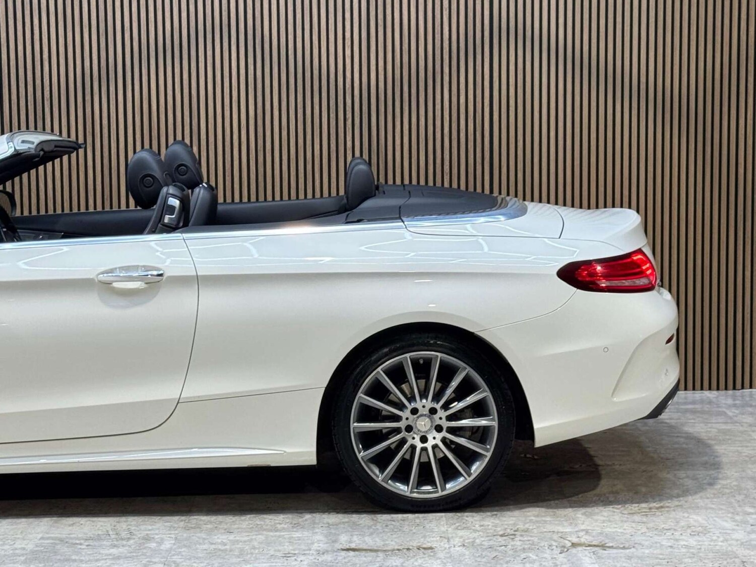 Used Mercedes-Benz C Class 2017 for sale - 77946335: Photo 30