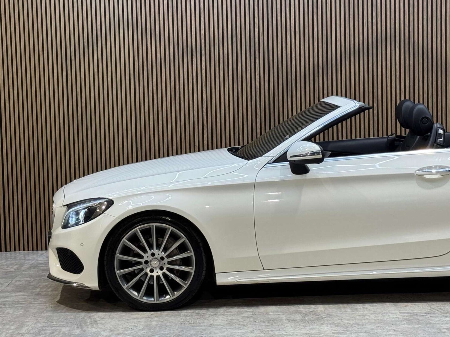 Used Mercedes-Benz C Class 2017 for sale - 77946335: Photo 35