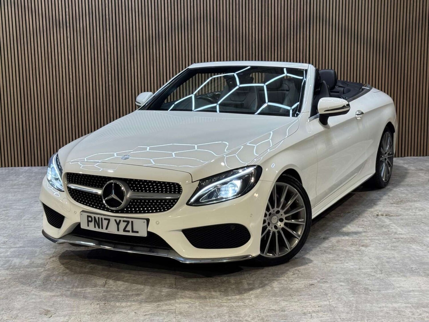 Used Mercedes-Benz C Class 2017 for sale - 77946335: Photo 36