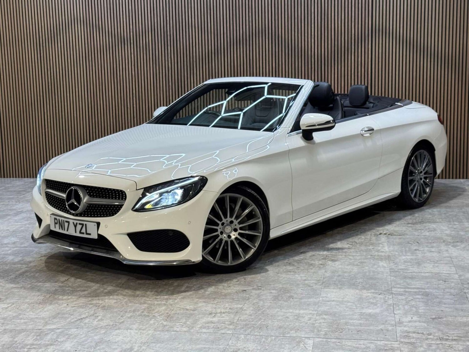 Used Mercedes-Benz C Class 2017 for sale - 77946335: Photo 40