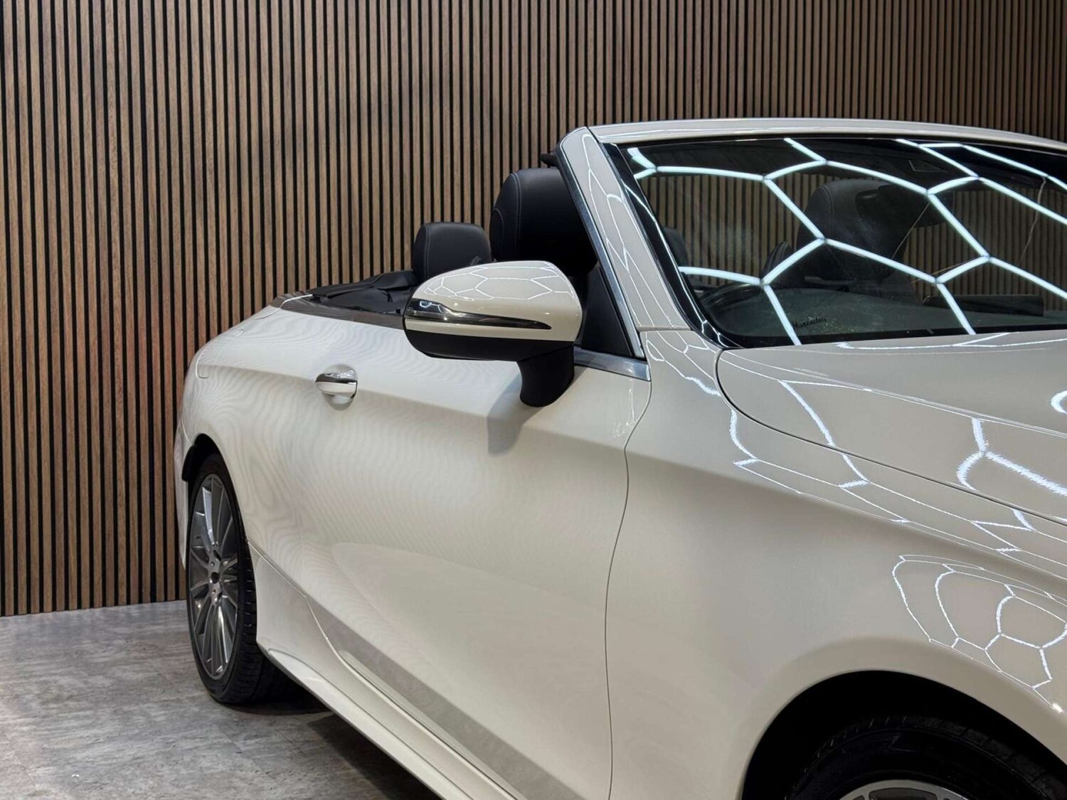 Used Mercedes-Benz C Class 2017 for sale - 77946335: Photo 44