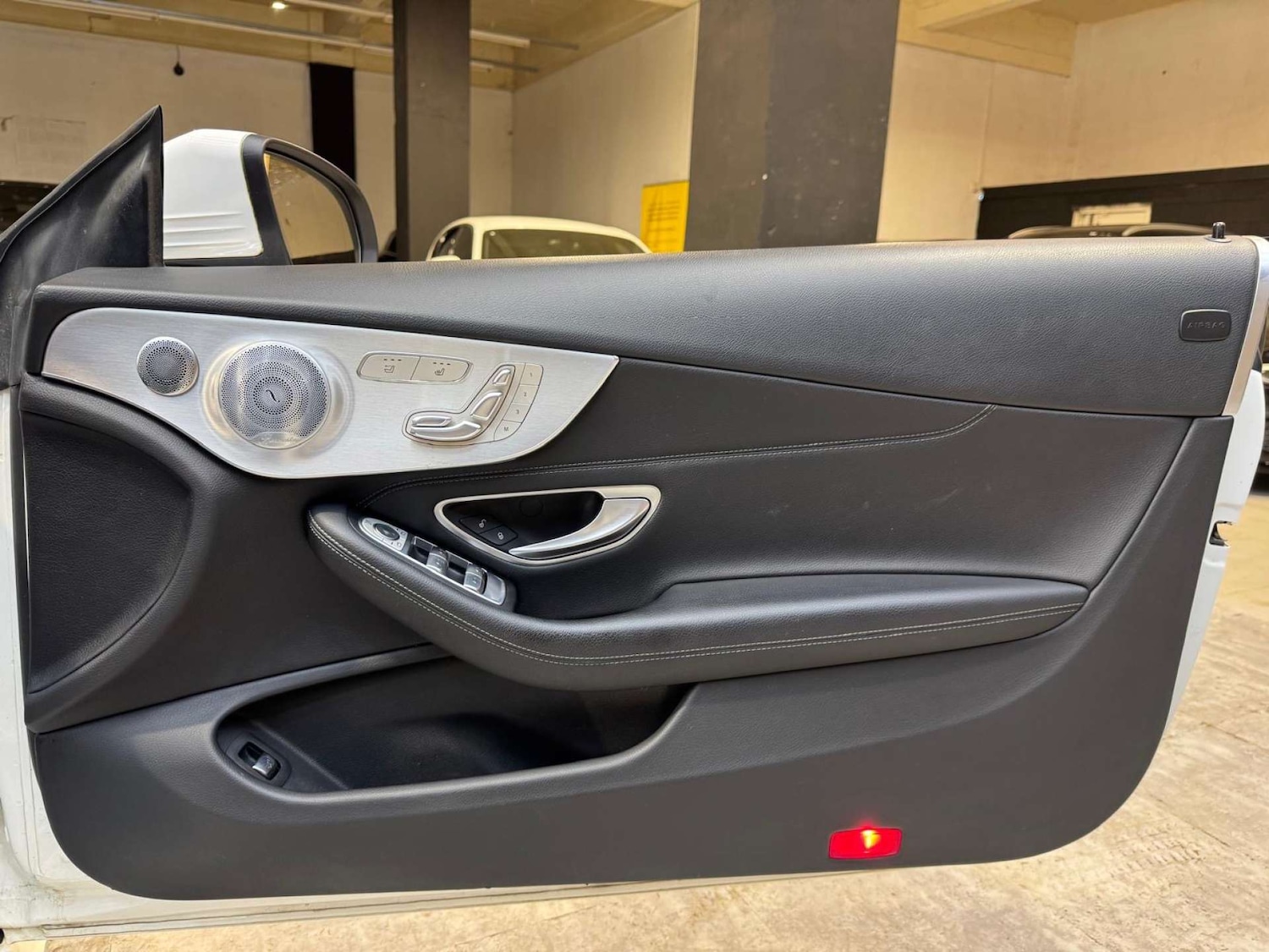 Used Mercedes-Benz C Class 2017 for sale - 77946335: Photo 9