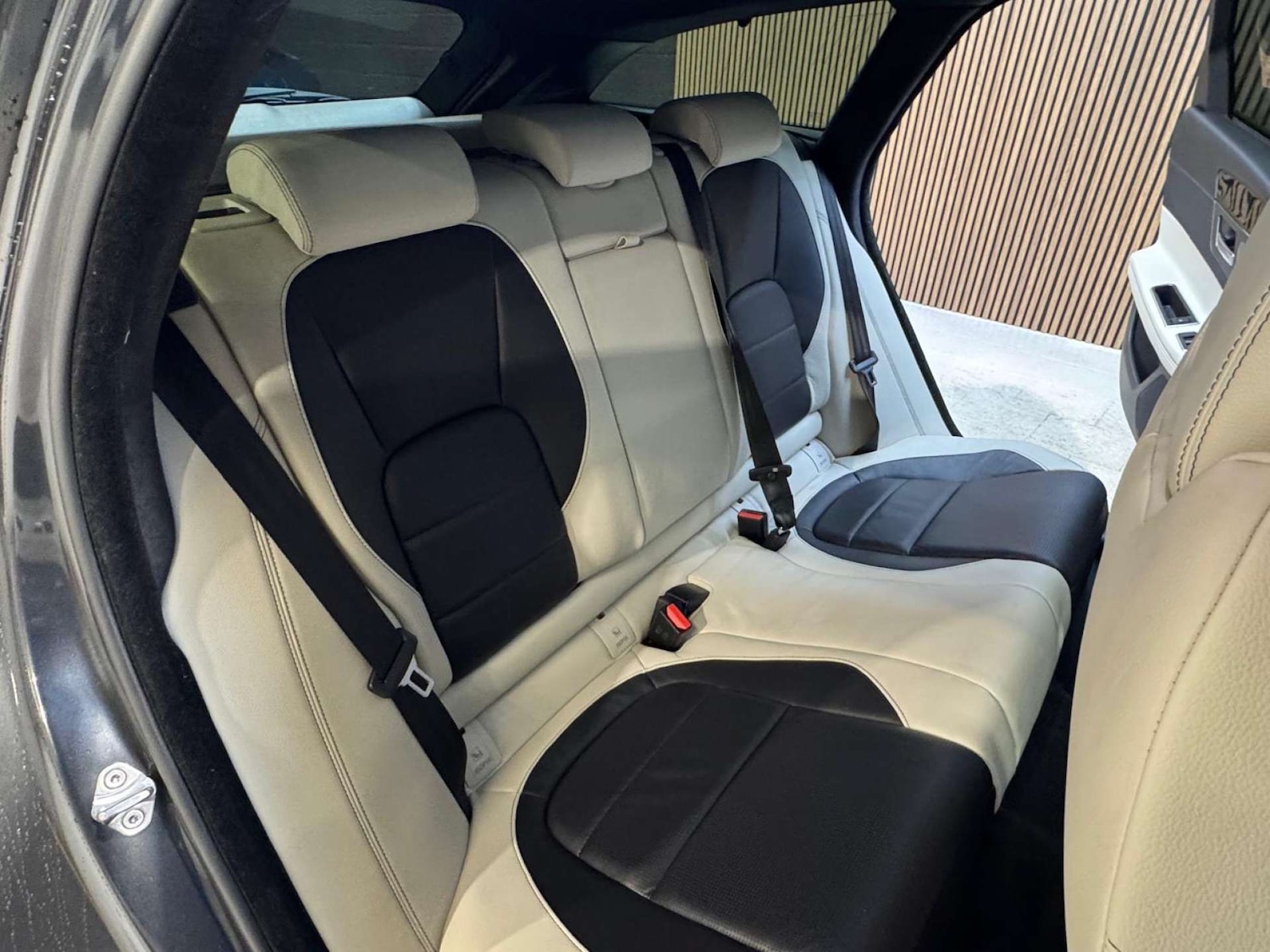 Used Jaguar XF 2018 for sale - 76919174: Photo 19