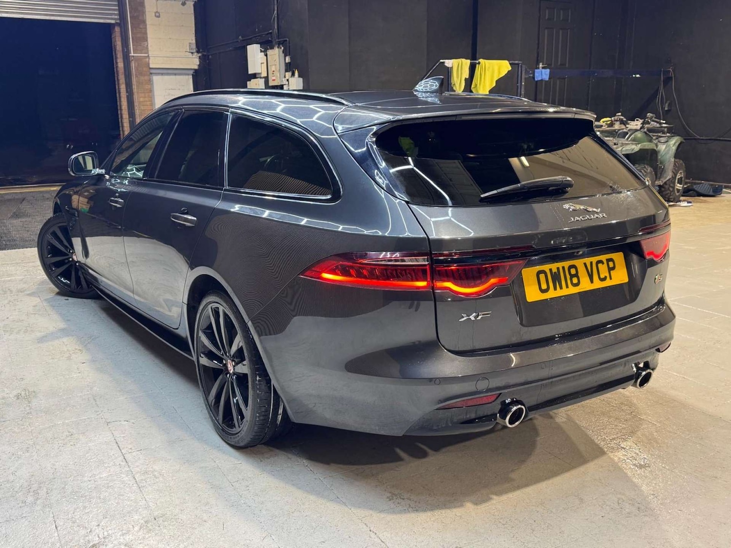 Used Jaguar XF 2018 for sale - 76919174: Photo 2