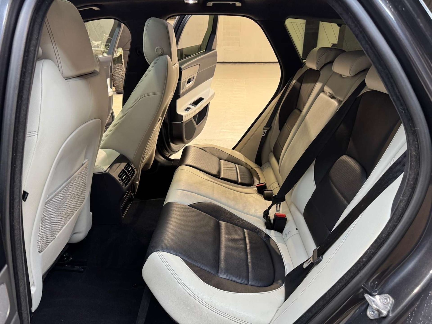 Used Jaguar XF 2018 for sale - 76919174: Photo 23