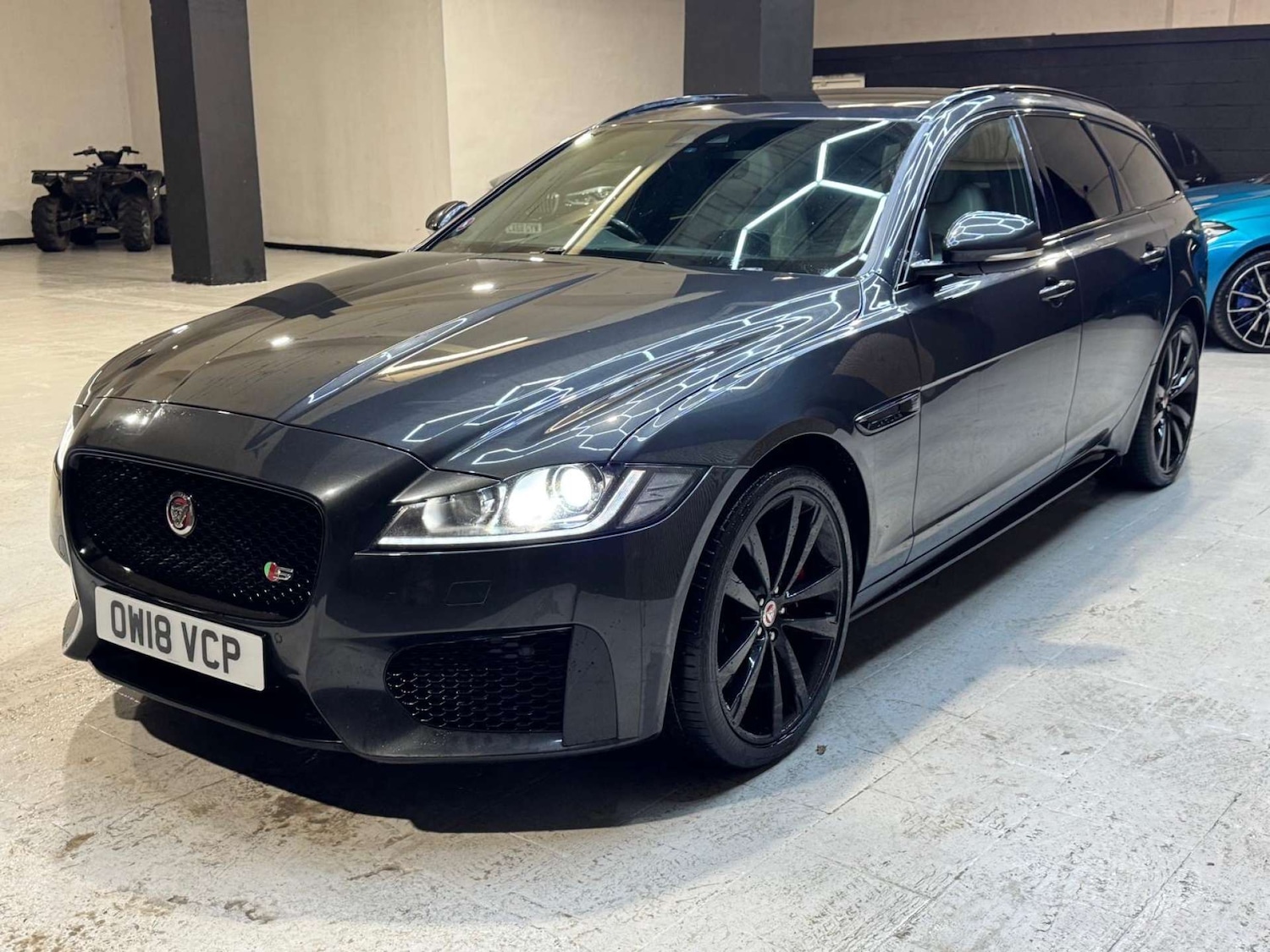 Used Jaguar XF 2018 for sale - 76919174: Photo 4