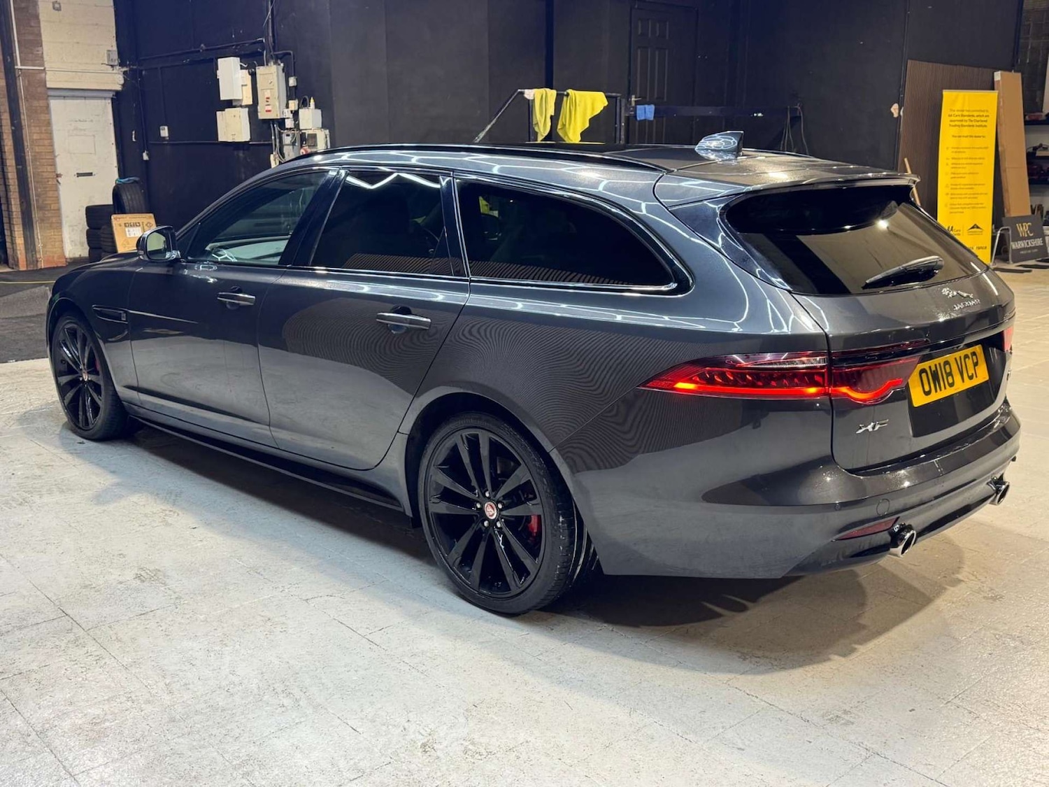 Used Jaguar XF 2018 for sale - 76919174: Photo 7