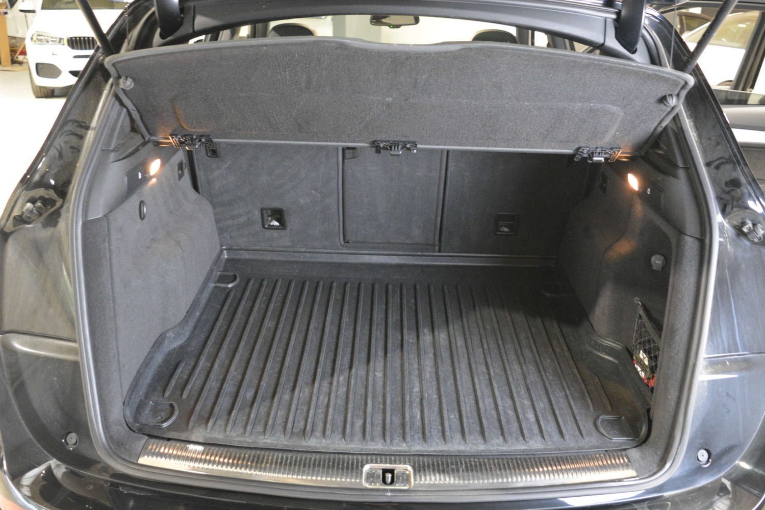 Vehicle 44