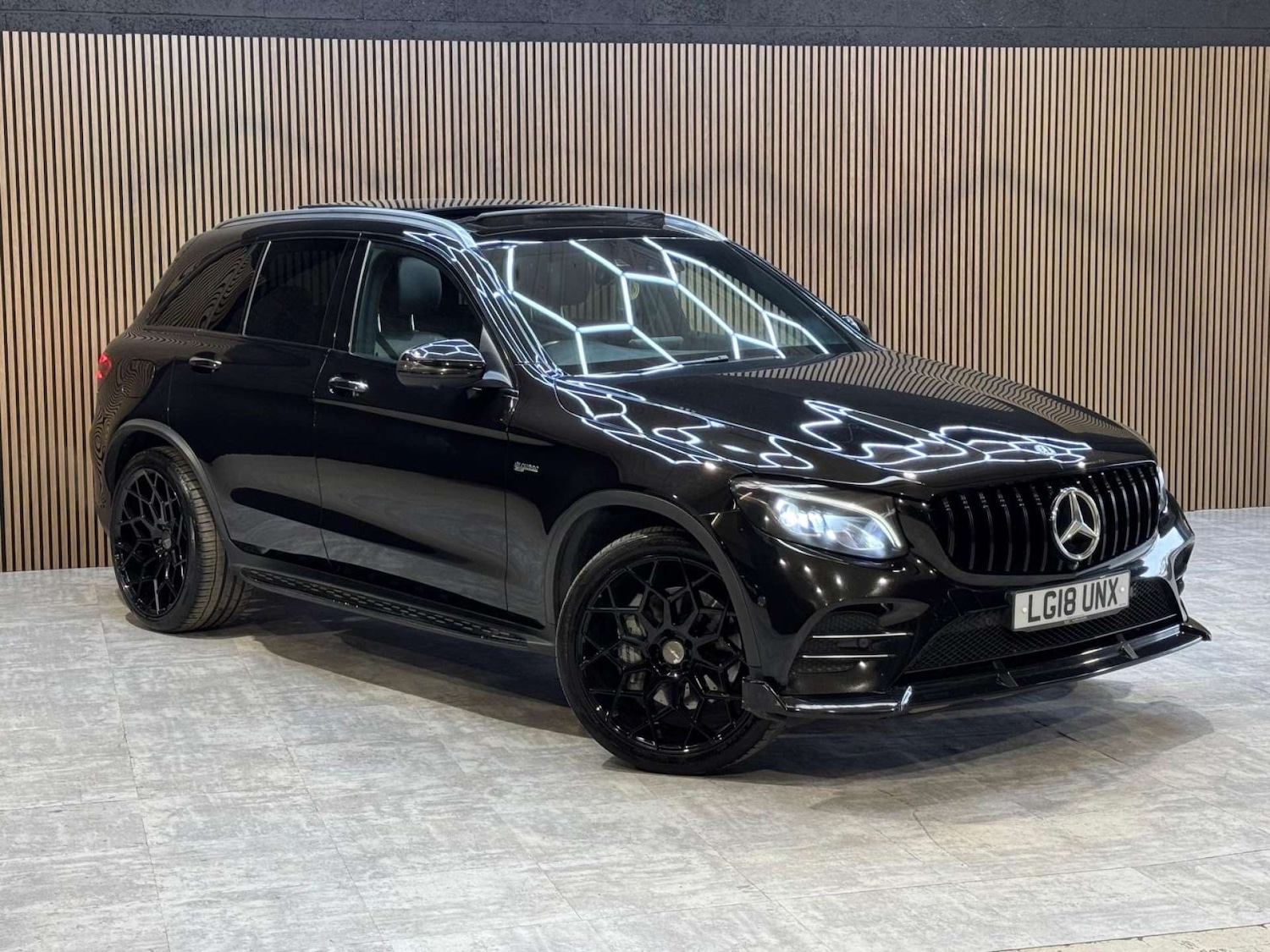 Used Mercedes-Benz GLC 2018 for sale - 77917747: Photo 11