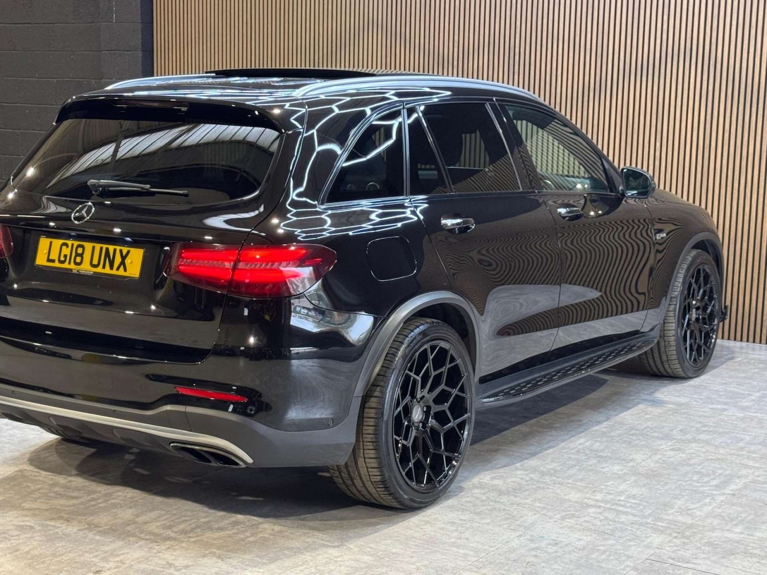 Used Mercedes-Benz GLC 2018 for sale - 77917747: Photo 27