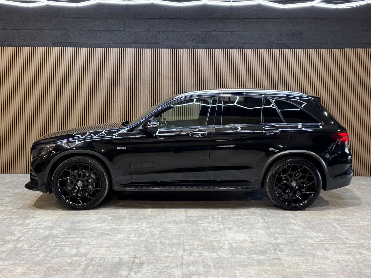 Used Mercedes-Benz GLC 2018 for sale - 77917747: Photo 28