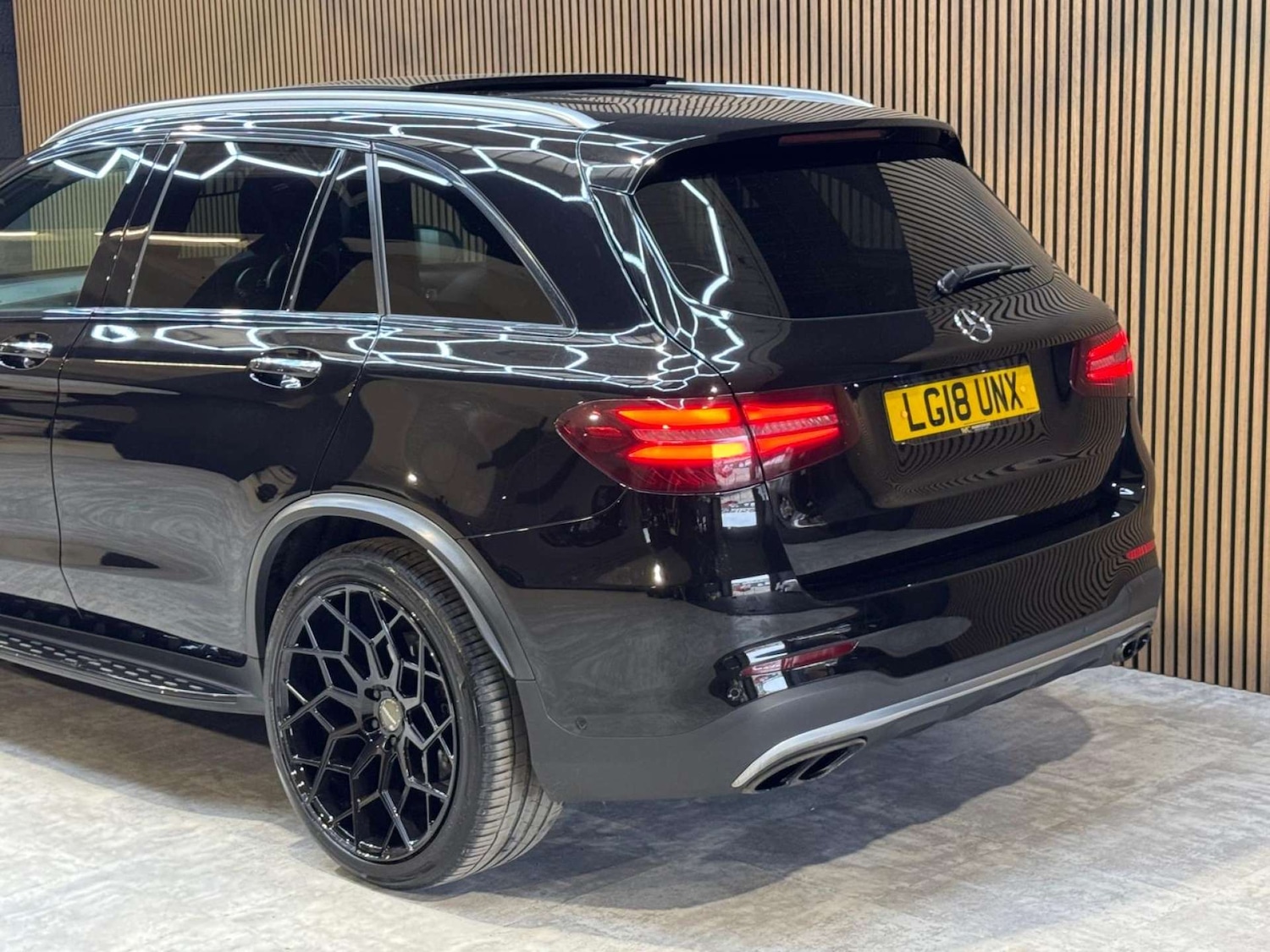 Used Mercedes-Benz GLC 2018 for sale - 77917747: Photo 31