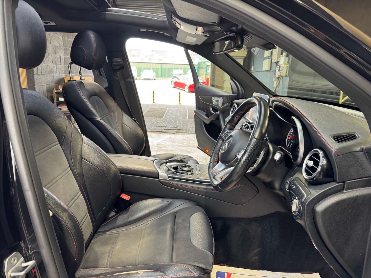 Used Mercedes-Benz GLC 2018 for sale - 77917747: Photo 42