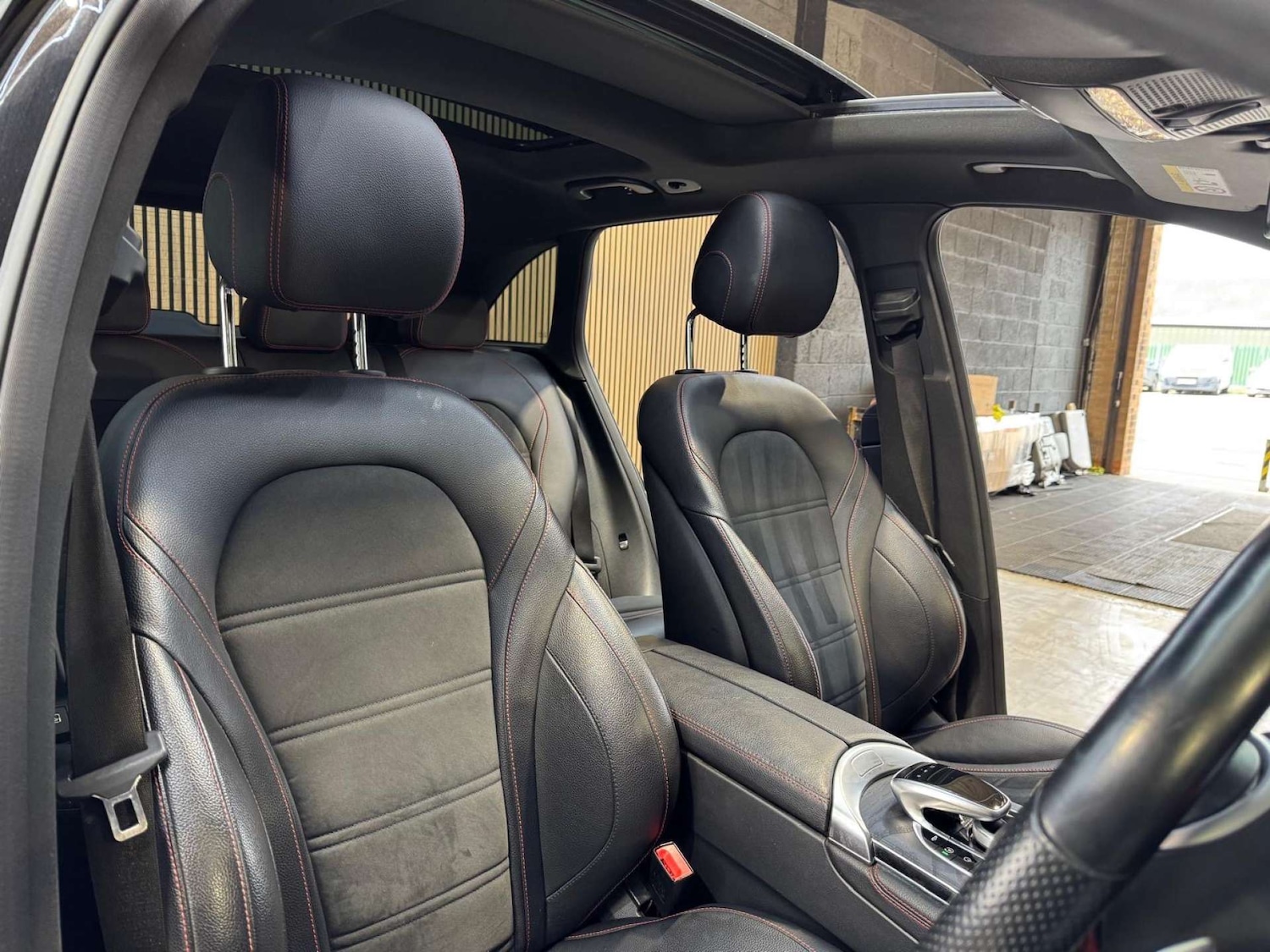 Used Mercedes-Benz GLC 2018 for sale - 77917747: Photo 46