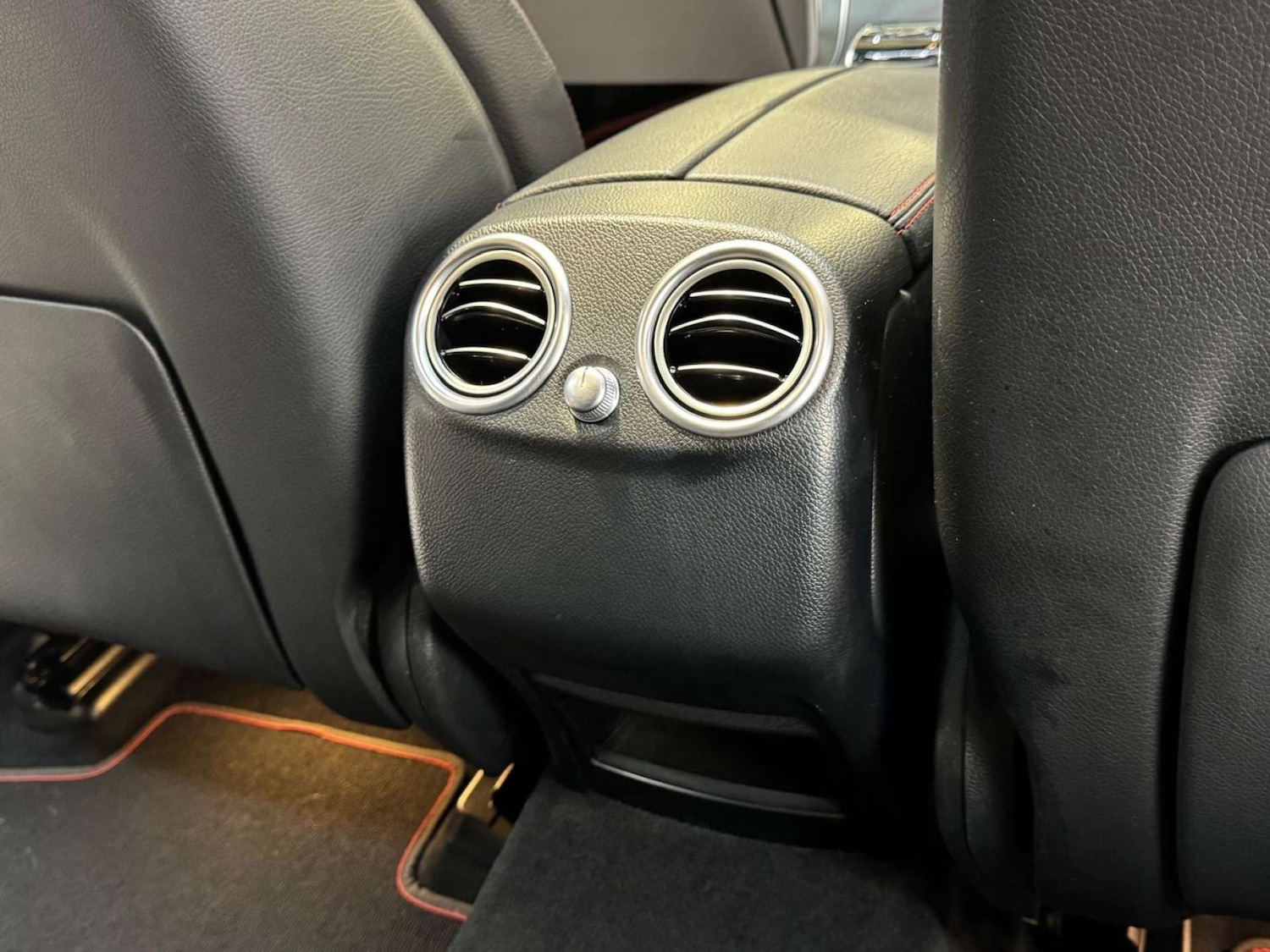 Used Mercedes-Benz GLC 2018 for sale - 77917747: Photo 62