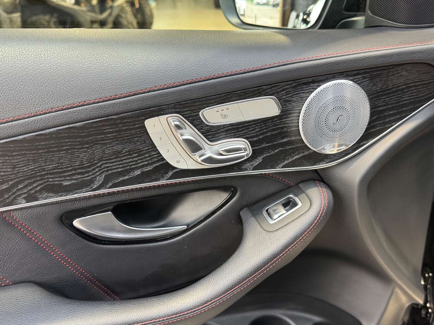 Used Mercedes-Benz GLC 2018 for sale - 77917747: Photo 77