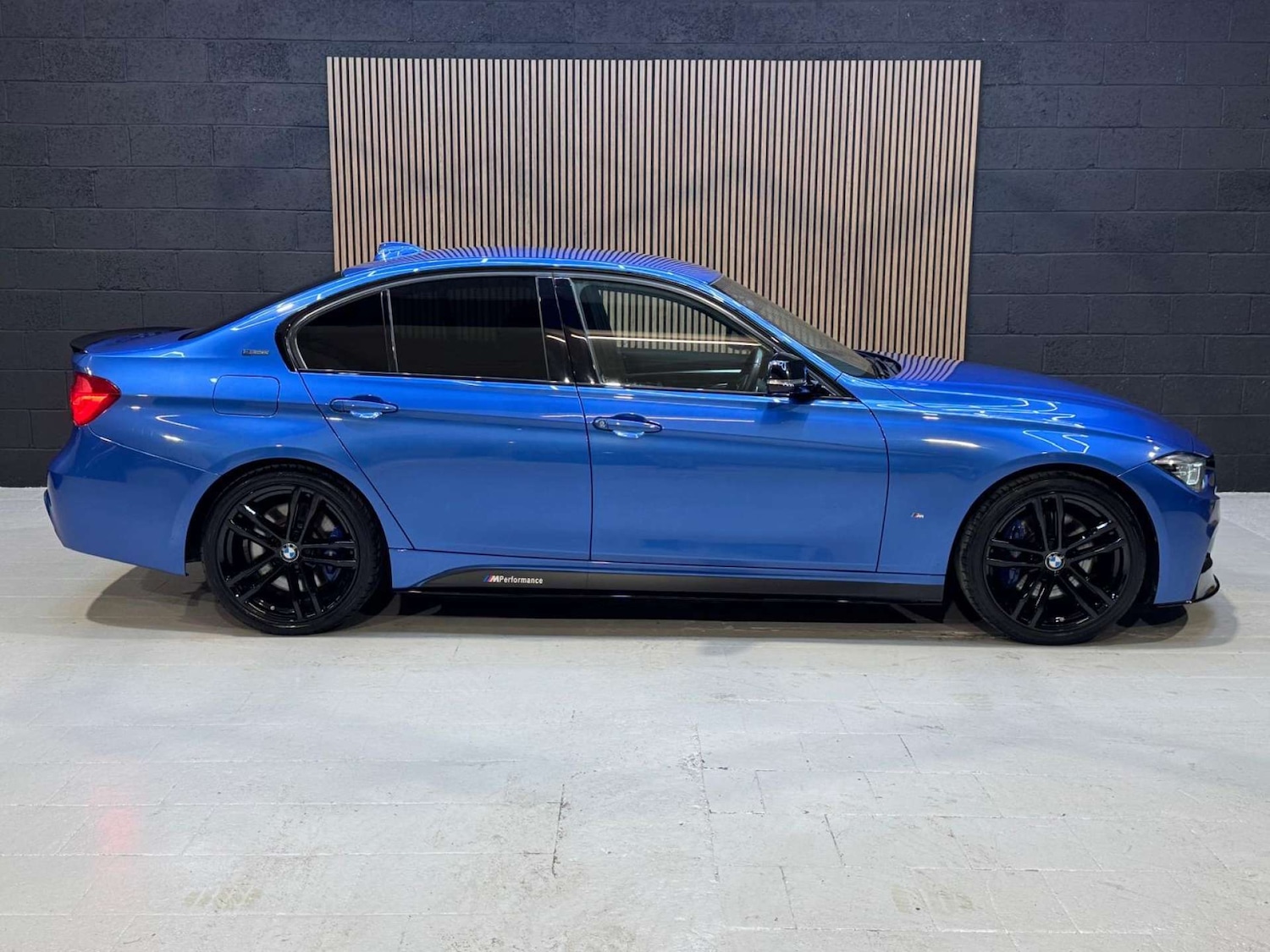 Used BMW 3 Series 2018 for sale - 76693612: Photo 16