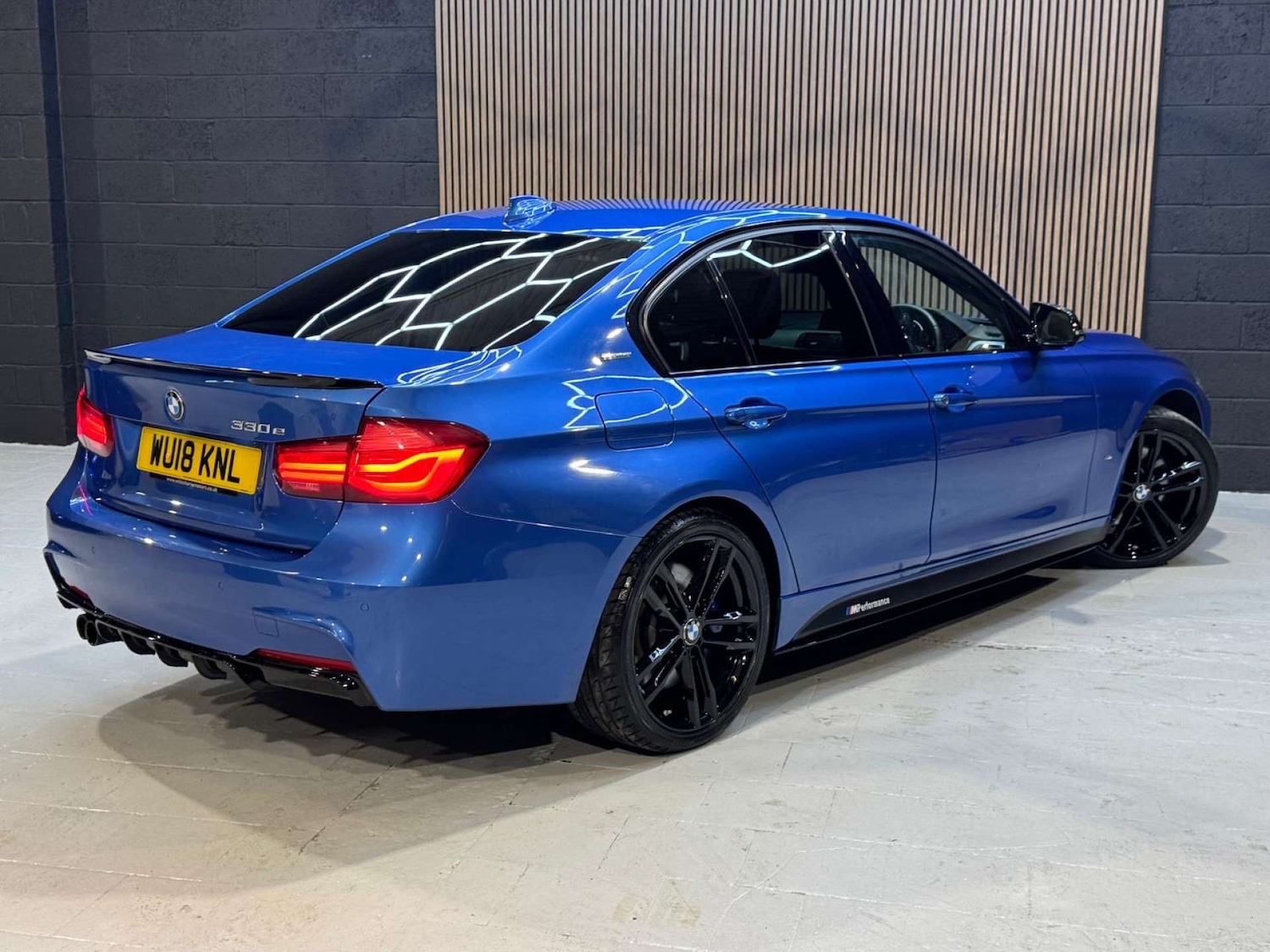 Used BMW 3 Series 2018 for sale - 76693612: Photo 20