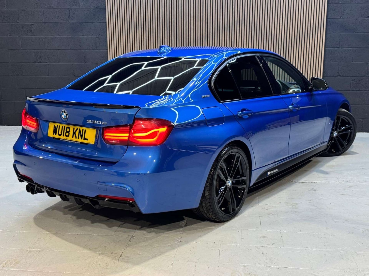 Used BMW 3 Series 2018 for sale - 76693612: Photo 21