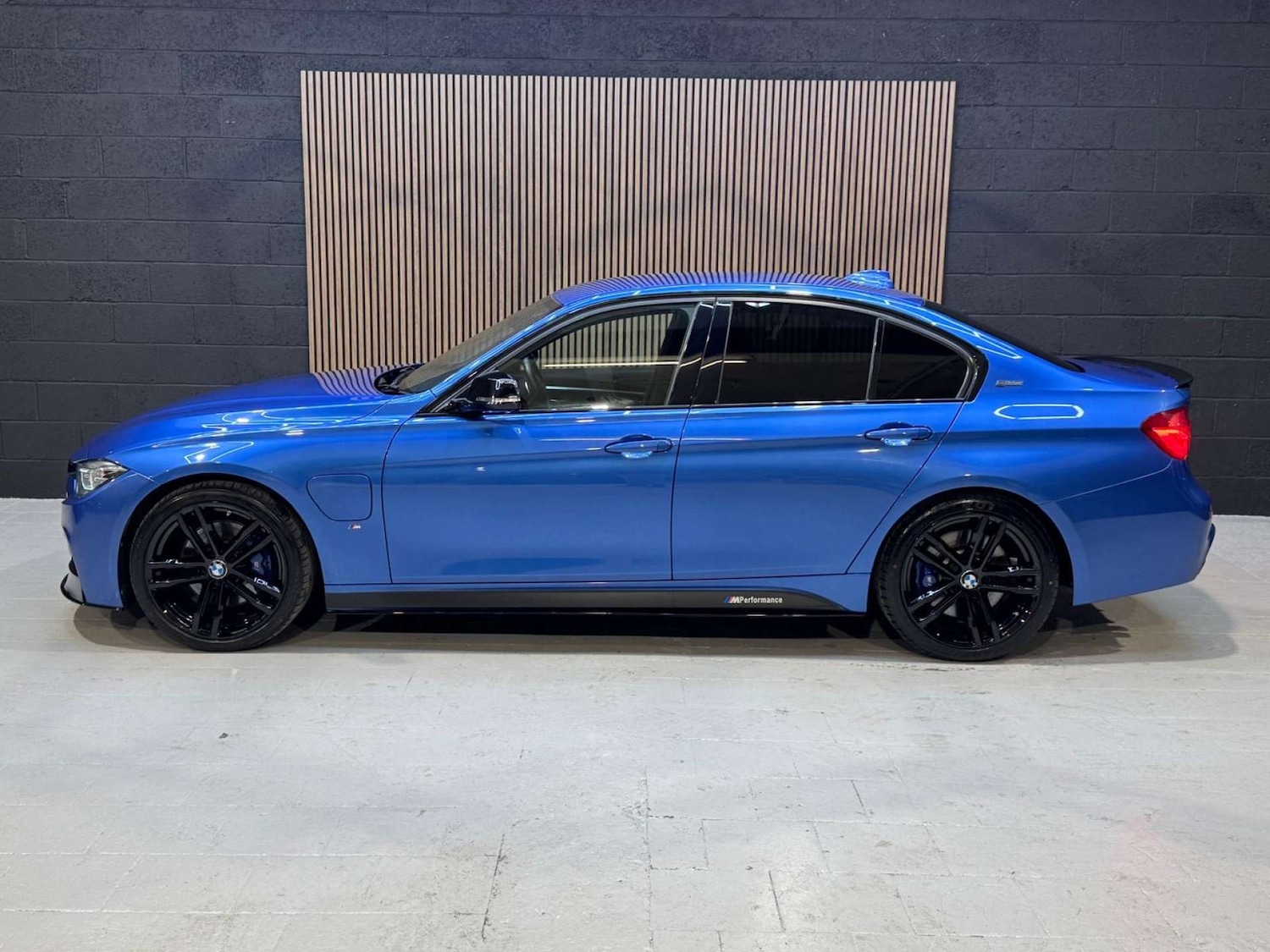 Used BMW 3 Series 2018 for sale - 76693612: Photo 24