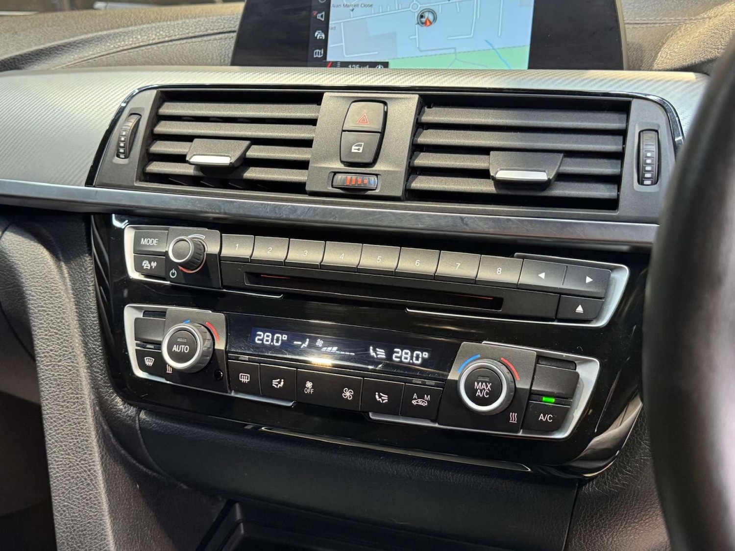 Used BMW 3 Series 2018 for sale - 76693612: Photo 44