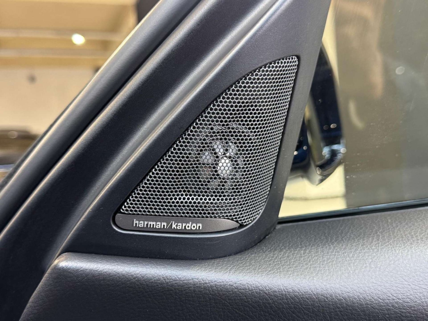 Used BMW 3 Series 2018 for sale - 76693612: Photo 45