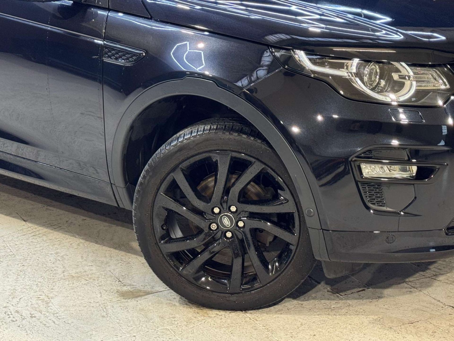 Used Land Rover Discovery Sport 2016 for sale - 76961802: Photo 10