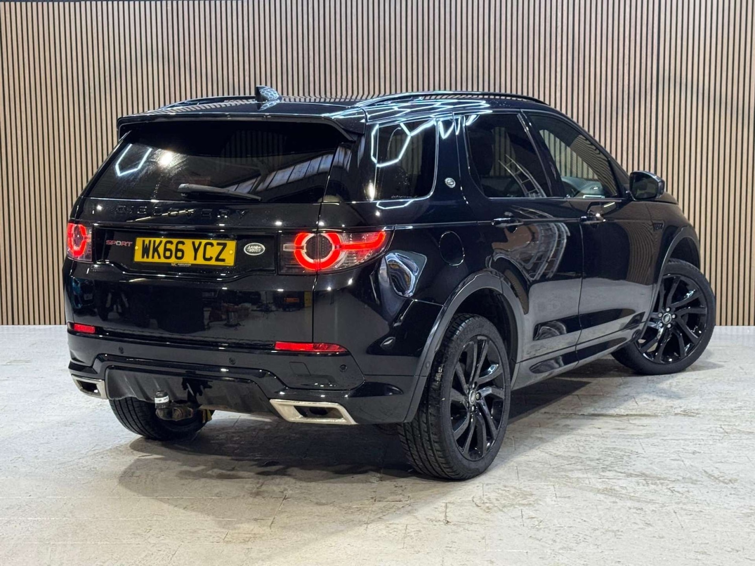 Used Land Rover Discovery Sport 2016 for sale - 76961802: Photo 16