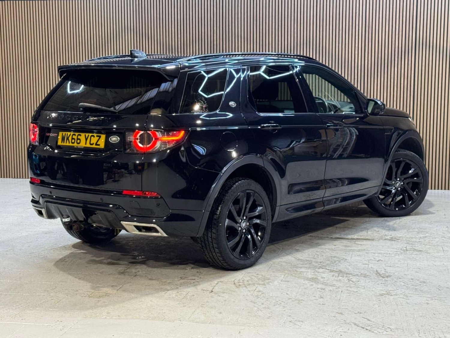 Used Land Rover Discovery Sport 2016 for sale - 76961802: Photo 23