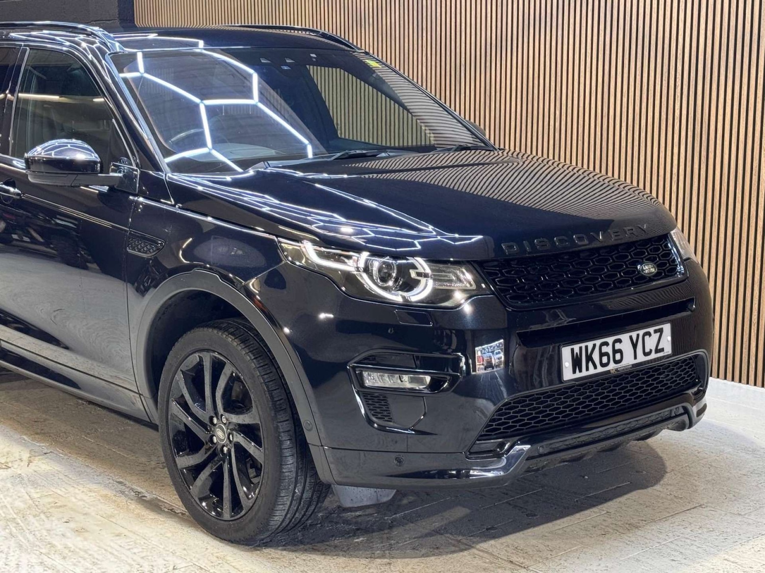 Used Land Rover Discovery Sport 2016 for sale - 76961802: Photo 24