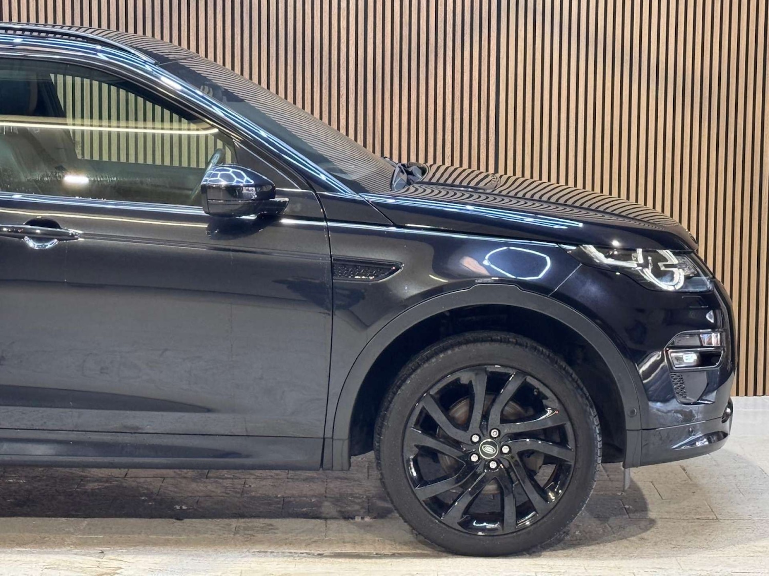 Used Land Rover Discovery Sport 2016 for sale - 76961802: Photo 25