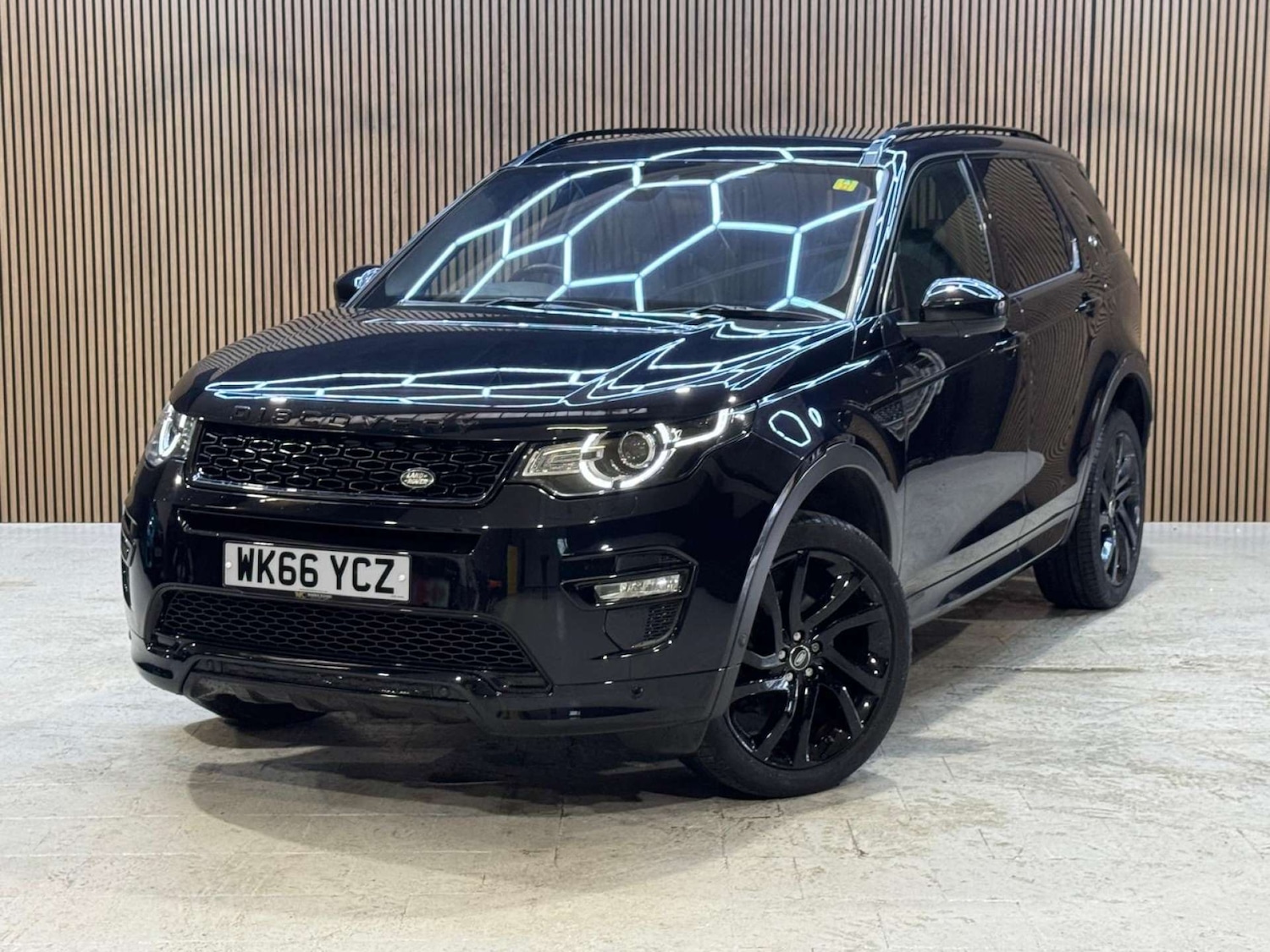 Used Land Rover Discovery Sport 2016 for sale - 76961802: Photo 28