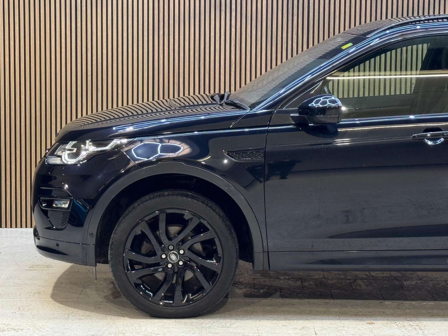 Used Land Rover Discovery Sport 2016 for sale - 76961802: Photo 33