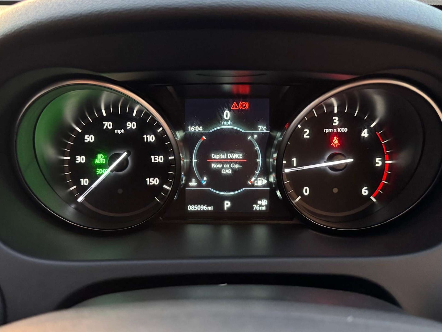 Used Land Rover Discovery Sport 2016 for sale - 76961802: Photo 42