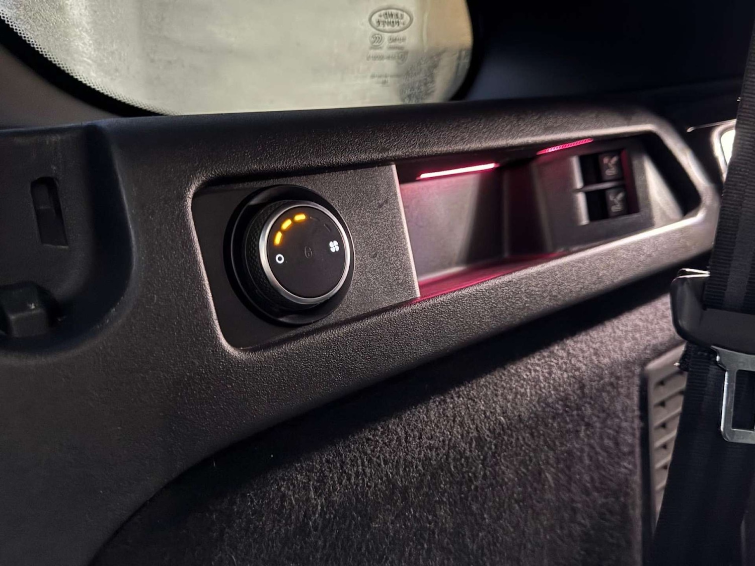 Used Land Rover Discovery Sport 2016 for sale - 76961802: Photo 76